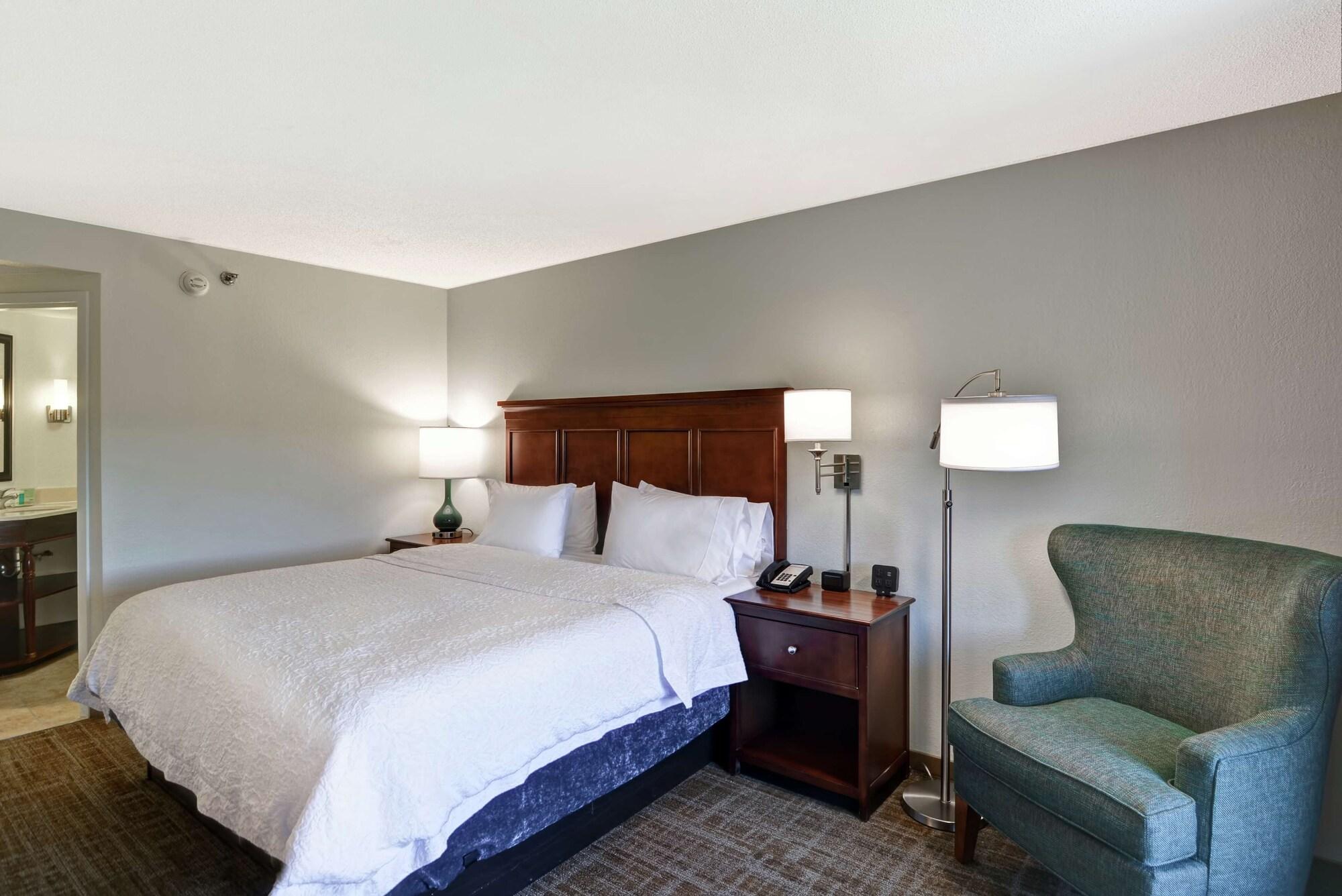Hampton Inn Birmingham/Mountain Brook Екстериор снимка