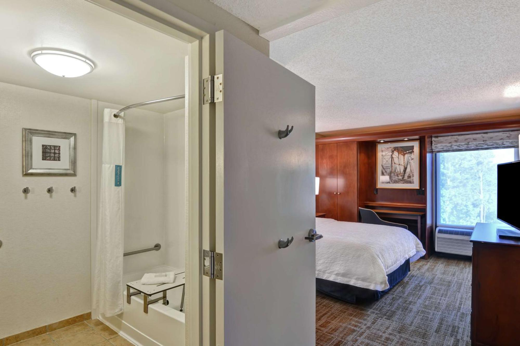 Hampton Inn Birmingham/Mountain Brook Екстериор снимка