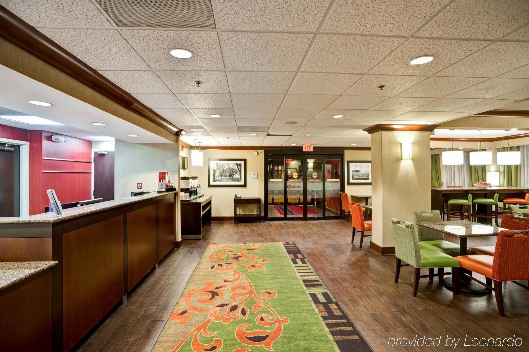Hampton Inn Birmingham/Mountain Brook Екстериор снимка