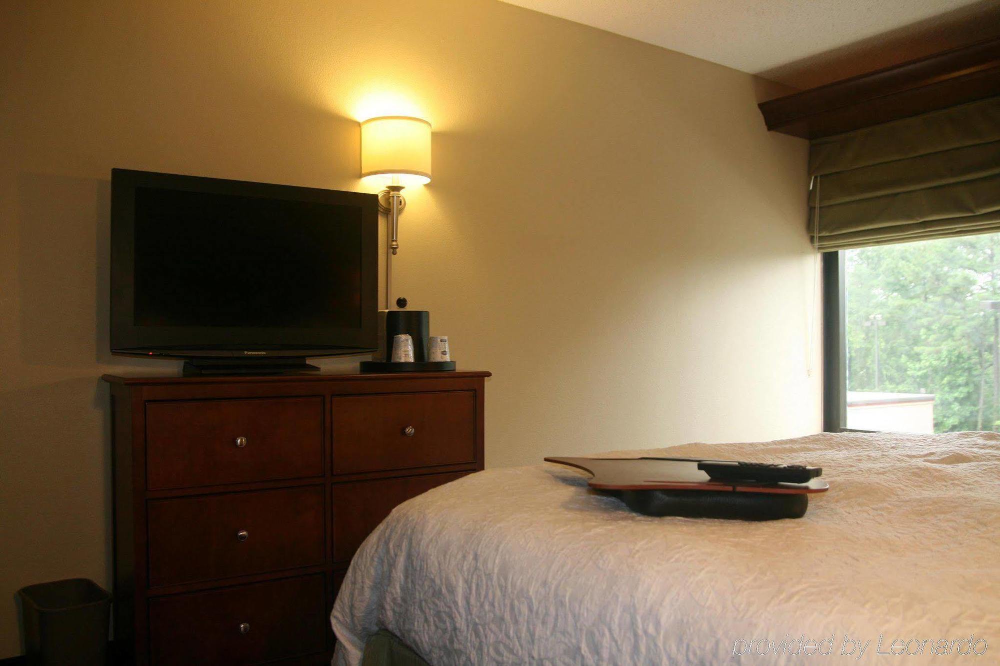 Hampton Inn Birmingham/Mountain Brook Стая снимка