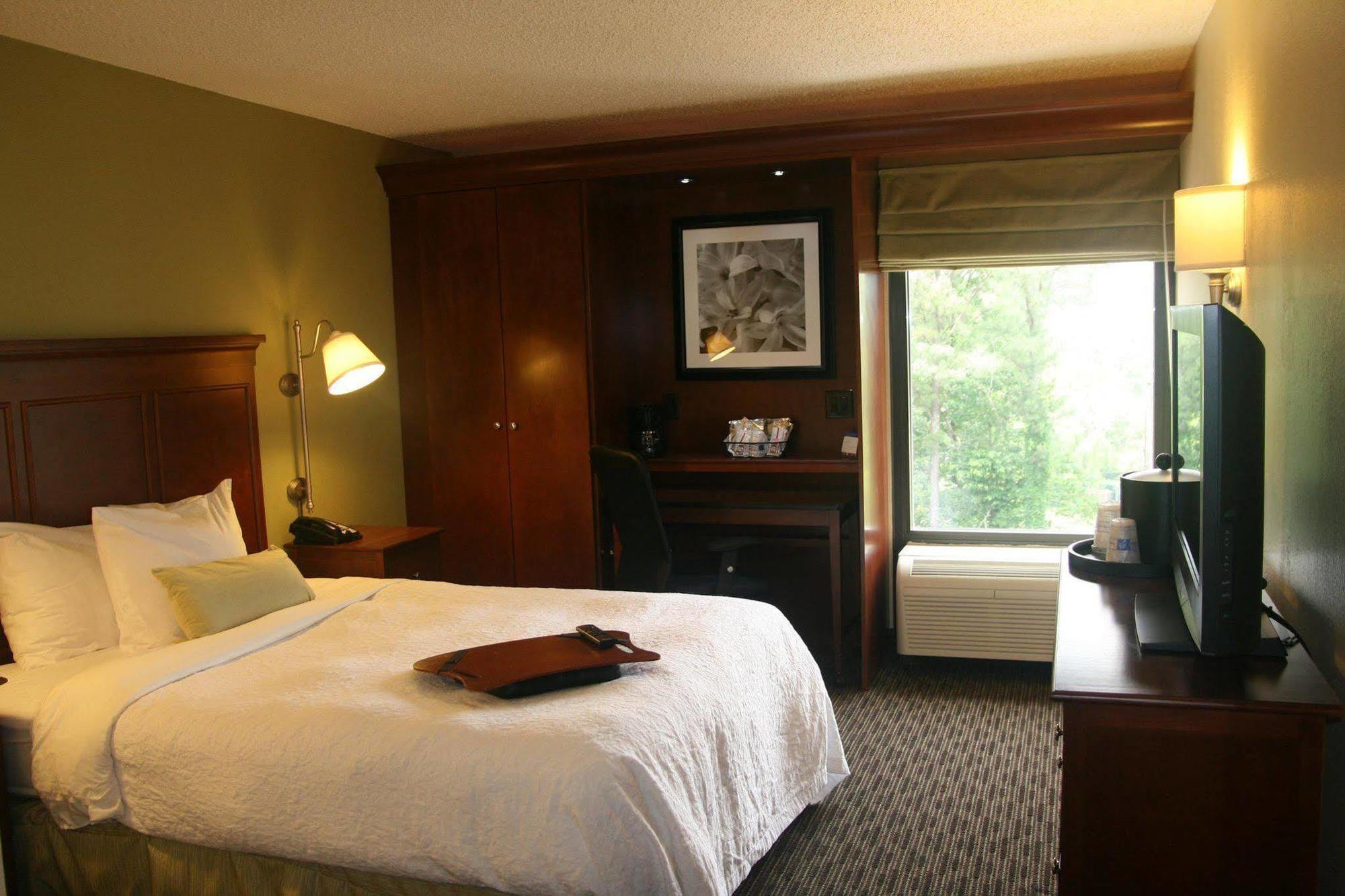 Hampton Inn Birmingham/Mountain Brook Стая снимка